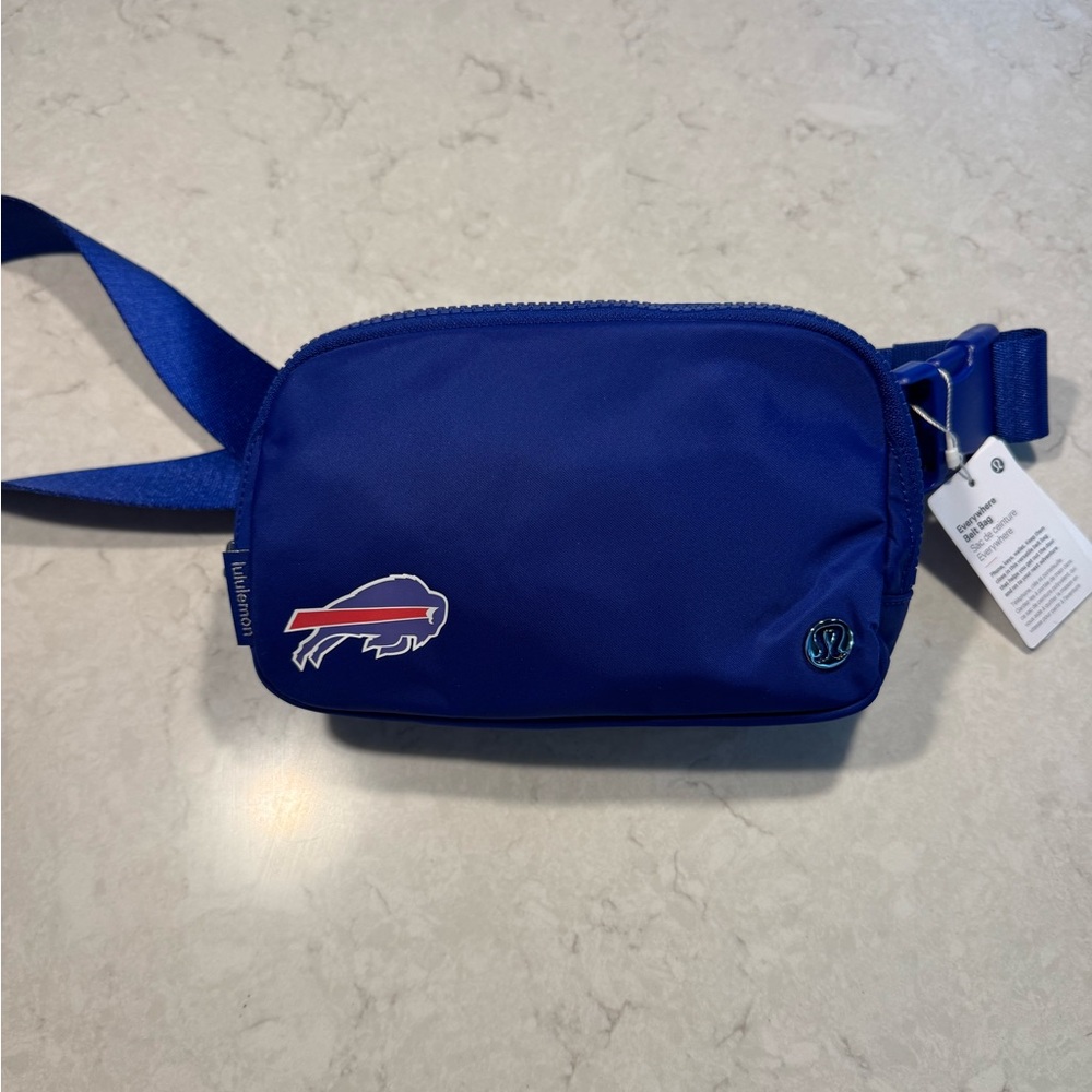 Buffalo Bills Lululemon belt bag - Picture 2 of 5